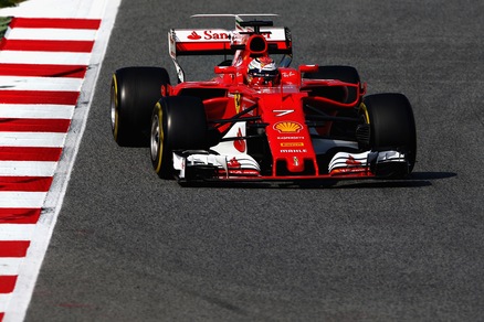 F1, test Barcellona: Raikkonen primo all’intervallo