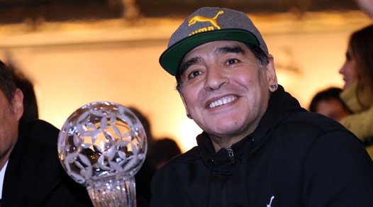 Maradona attacca l'Afa: «Bisogna farla saltare con una granata»