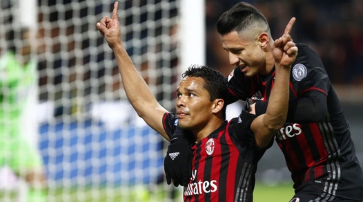Serie A, Milan-Chievo 3-1: doppietta di Bacca e gol di Lapadula, inutile la rete di de Guzman