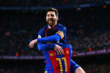 Dalla Spagna: «Messi rinnova con il Barcellona a una cifra record»