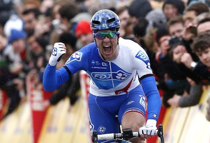 Ciclismo, Parigi-Nizza: Demare conquista la prima tappa