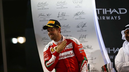 F1, Vettel saluta i tifosi: «È bello avere il vostro sostegno»