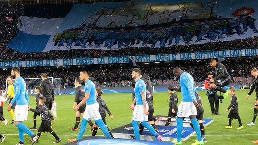 Napoli ha vinto lo stesso: che patrimonio questi tifosi!