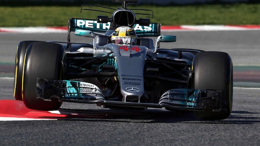 F1 Mercedes, Hamilton: «Dobbiamo migliorare»