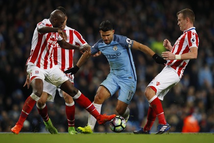 Premier League, Manchester City-Stoke City 0-0: Guardiola sbatte sul muro dei Potters