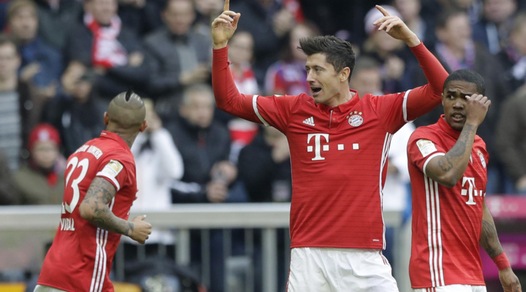 Bundesliga, il Bayern Monaco va in fuga e Lewandowski fa 100