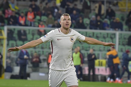 Roma, Dzeko: «Lione? Siamo forti, dimostriamolo»