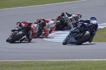 SBK Kawasaki, Rea: «Mi sento bene sulla moto»