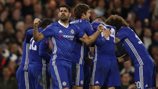 Chelsea-Manchester United 1-0: Kanté regala la semifinale a Conte