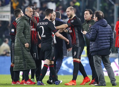 Milan, una giornata a Bacca. «Galliani ha offeso gli juventini»