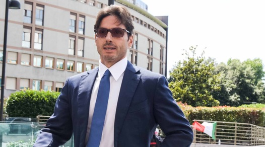 Spogliatoi imbrattati, Berlusconi: «Comportamento non in stile Milan»