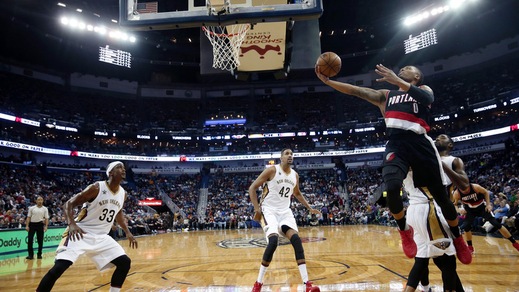 Lillard sbanca San Antonio: Belinelli, addio playoff!