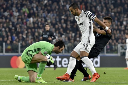 Juventus, Benatia dà forfait: salterà la Sampdoria