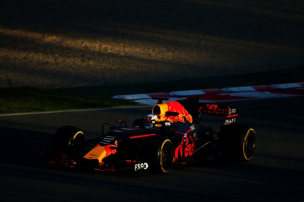 F1 Red Bull, Ricciardo: «Penso positivo, in pista non avremo problemi»