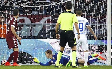 Torino-Inter: che errore di Hart sul gol di Kondogbia. Ecco la sequenza