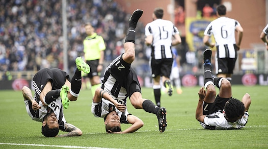 Juventus, Cuadrado da capogiro: le capriole del colombiano dopo il gol