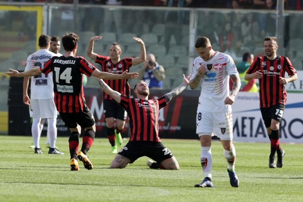 Lega Pro, Foggia-Lecce 3-0: è fuga. Rissa nel pre-partita