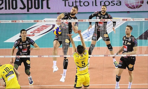 Volley: Superlega, la Lube vince il primo round contro Modena
