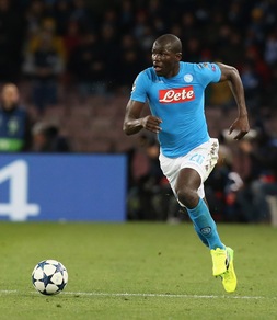 Calciomercato, l'agente di Koulibaly: «Non si muoverà da Napoli»