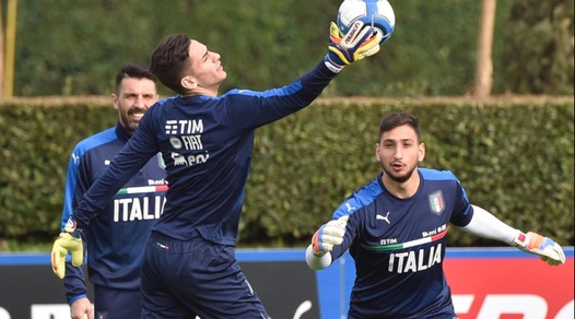 Italia, Buffon allena i suoi "eredi" Donnarumma e Meret