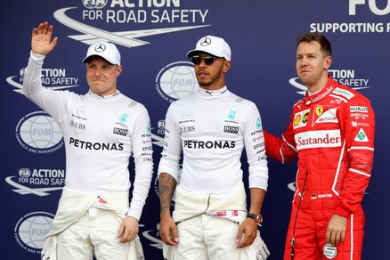 GP d'Australia: pole position per Hamilton, secondo Vettel