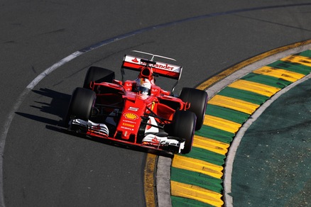 F1, trionfa la Ferrari: in Australia vince Vettel!