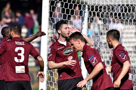 Salernitana-Ascoli 2-0: in rete Sprocati e Bernardini