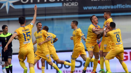 Serie B, Frosinone show con la Spal: sorpasso completato e primo posto