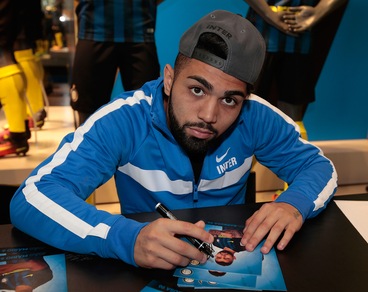 Calciomercato, l'agente di Gabigol: «Via dall'Inter? E' nelle mani di Dio»