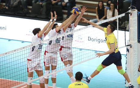 Volley: Coppa Cev, Trento in un'ora e un quarto domina il Fenerbahce