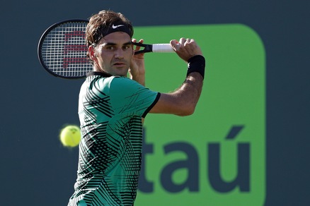 Miami Open: Federer vola ai quarti con Berdych