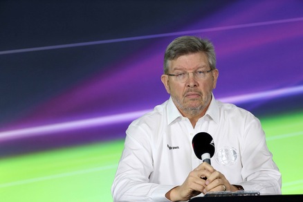 Brawn: «Alla Formula 1 servono più Verstappen»