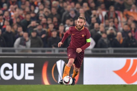 Calciomercato Roma, nessuna trattativa con De Rossi: si complica il rinnovo