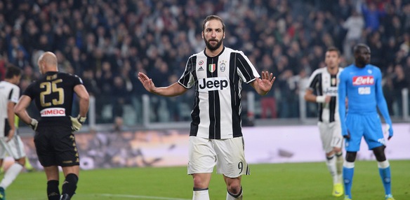 Napoli, Paolo Cannavaro: «A Higuain farà male l'indifferenza»