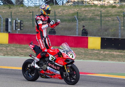 Sbk Ducati, Davies: «È stato un weekend pazzesco»