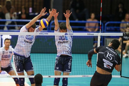 Volley: Play Off 5° posto, Verona e Piacenza sul 2-0, Molfetta pareggia i conti