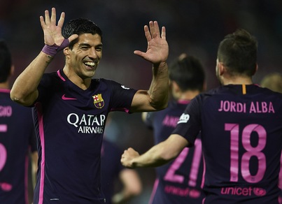 Liga, Granada-Barcellona 1-4: Suarez show, Real Madrid a +2