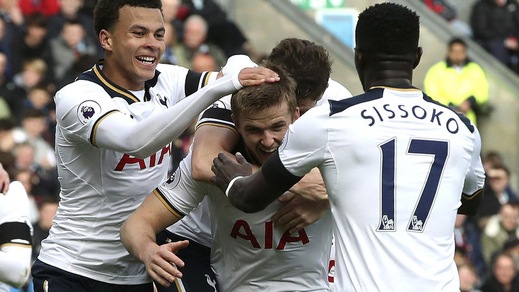 Premier League: cade il Chelsea, Tottenham a quota rimonta