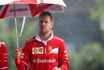 Formula 1, piloti sotto la pioggia a Shanghai in vista del GP di Cina