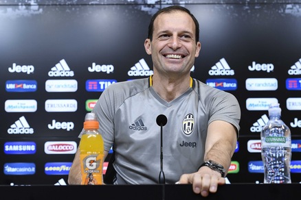 Allegri: «Resto alla Juventus. Dybala forse giocherà da centravanti»