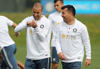 Inter, Sampdoria dimenticata: in allenamento si ride aspettando il Crotone