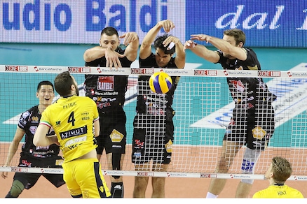 Volley: Superlega, Civitanova vince al quinto e si porta 2-1