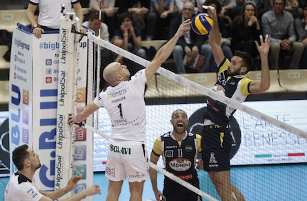 Volley: A2 Maschile, Siena e Bergamo vincono Gara 1 di semifinale