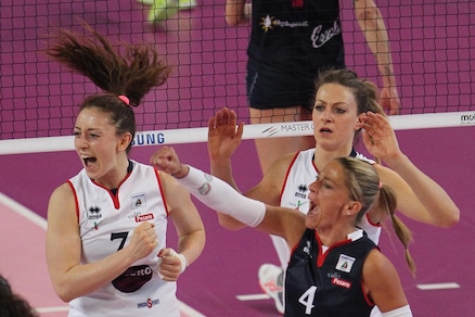 Volley: A2 Femminile, Pesaro espugna Filottrano, tutto torna in ballo