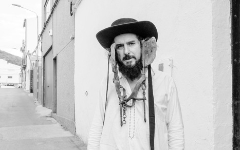 Capossela canta per Roma