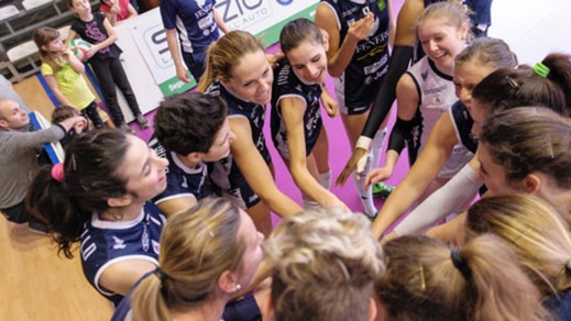 Volley: A2 Femminile, Chieri vince il derby e vede i Play Off