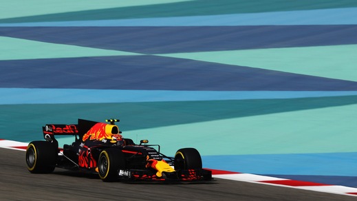 F1 Bahrain, Verstappen vola nelle terze libere