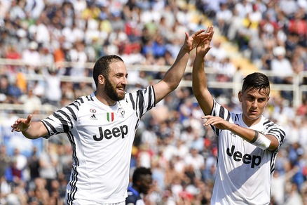 Serie A: frenata Roma, la Juventus vede lo scudetto ma trema per Dybala