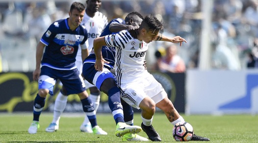 Dybala ko, Juventus in ansia. E sui social è rabbia contro Muntari