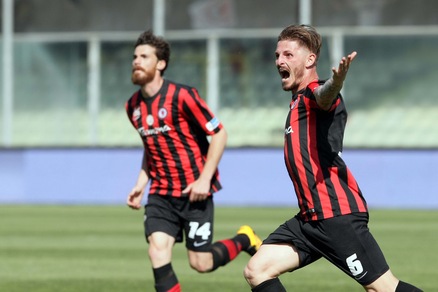 Lega Pro Foggia, festa rinviata: il Lecce strappa il pari. Taranto ultimo